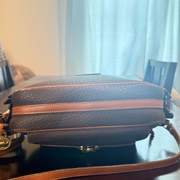 Classic Black Leather Crossbody Bag - Picture 5 of 9